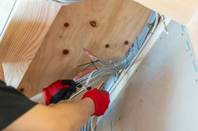 資格支援×少人数精鋭＝成長できる職場 少人数精鋭だから、一人ひとりが主役になれる！